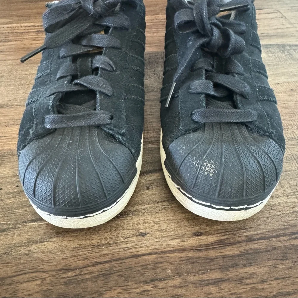 adidas superstar black
